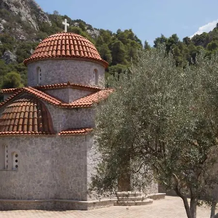 Daire Gardenia Junior In Epidavros With Shared Pool