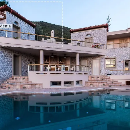 펜션 Epidavros - Gardenia Garden Retreat With Shared Pool 네아 에피다브로스