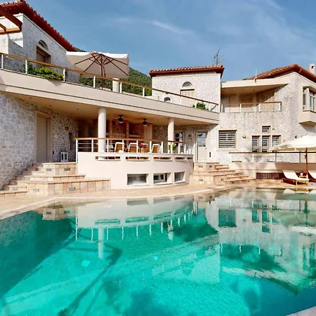 Epidavros - Gardenia Garden Retreat With Shared Pool *