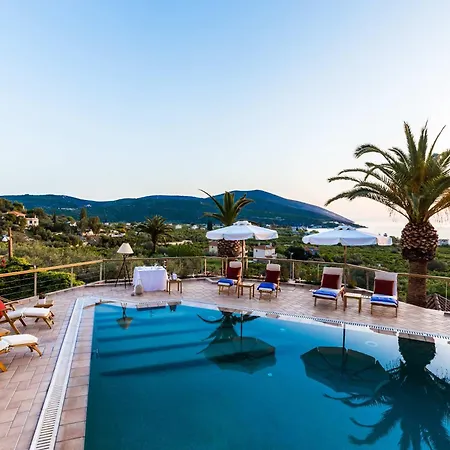 Dom wakacyjny Epidavros - Gardenia Garden Retreat With Shared Pool Néa Epídavros